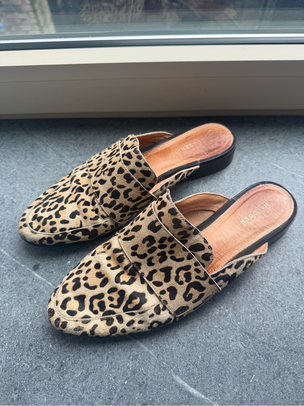 HALOGEN Calf Hair Leopard Print Slip-On Mules 8